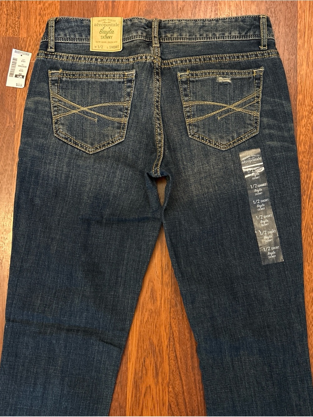 Aeropostale Bayla Skinny Low Rise Slim Blue Denim Jeans Size 1 / 2 Short